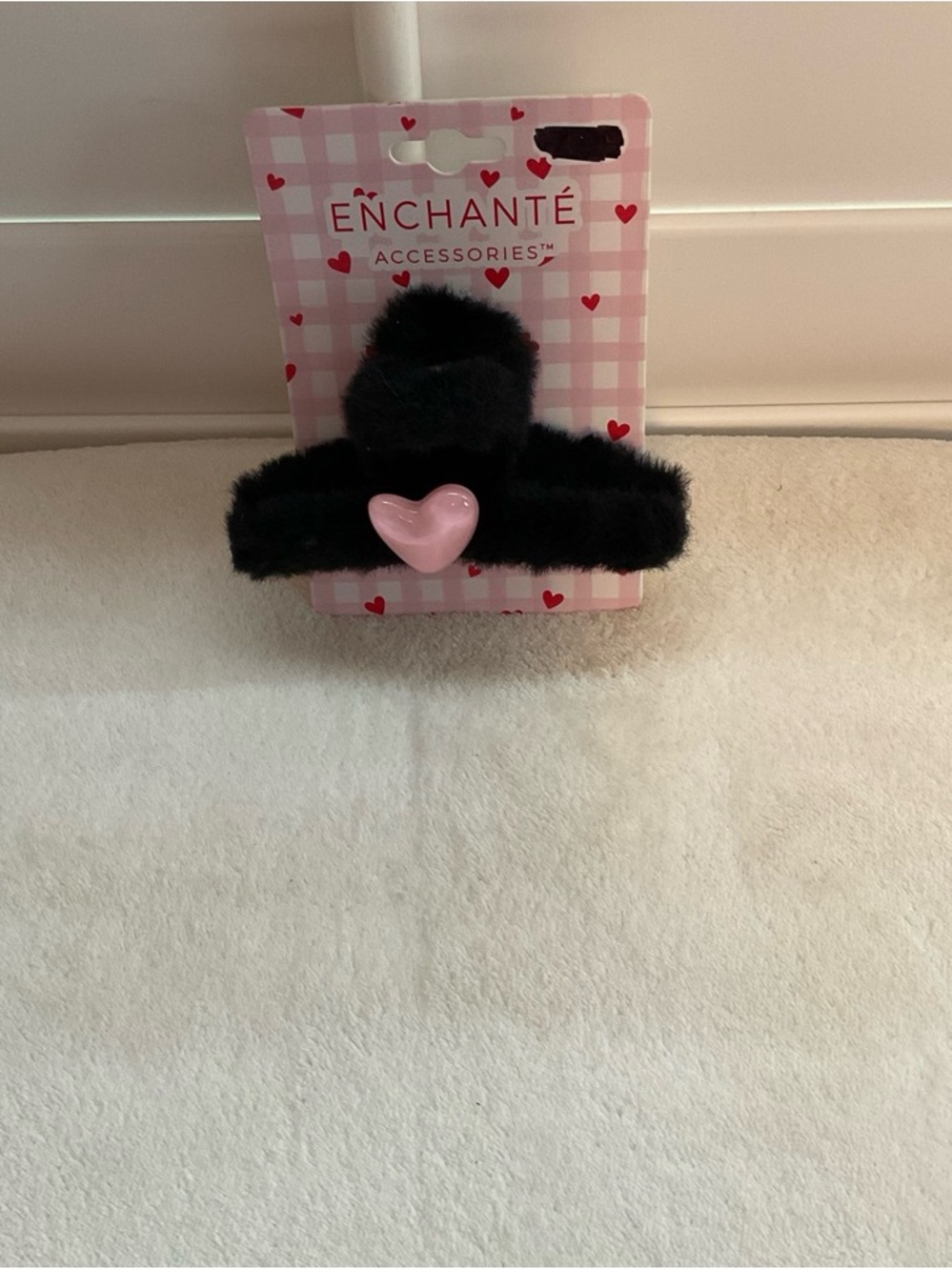Enchanté Black Fuzzy Hair Clip with Pink Heart Accent